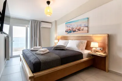Suite 3 – A Two-Level Haven of Elegance with Captivating Gulf Views