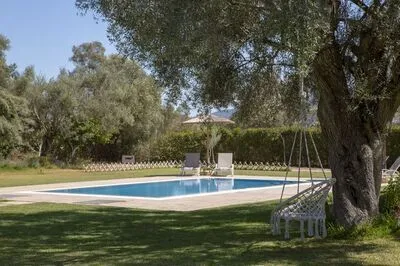 Secluded Villa Asprolià with salt water pool & large garden, close to town.