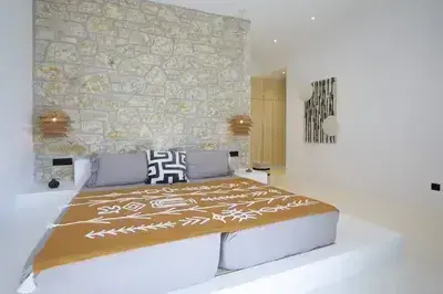 Nina’s Summer House – A Brand-New Seaview Sanctuary of Elegance