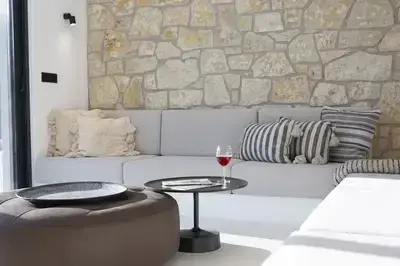 Nina’s Summer House – A Brand-New Seaview Sanctuary of Elegance