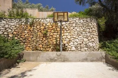 Villa Amoudia - Luxury Villa right on the beach with Private Pool