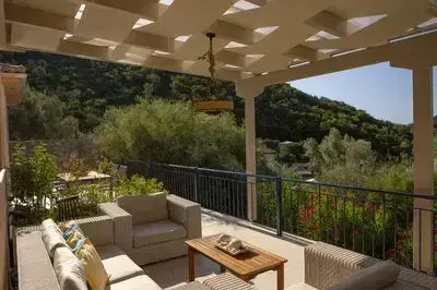 Villa Sivota, Exclusive Villa on the Beach with 99" Underground Cinema