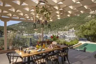 Villa Sivota, Exclusive Villa on the Beach with 99" Underground Cinema