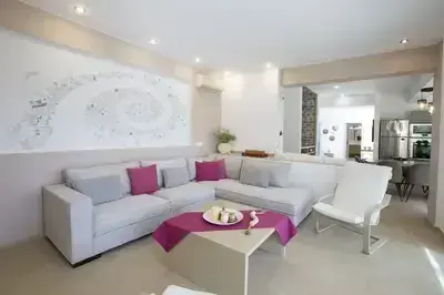 Villa Sivota, Exclusive Villa on the Beach with 99" Underground Cinema