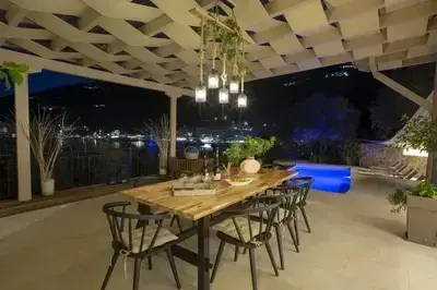 Villa Sivota, Exclusive Villa on the Beach with 99" Underground Cinema