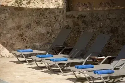 Villa Sivota, Exclusive Villa on the Beach with 99" Underground Cinema
