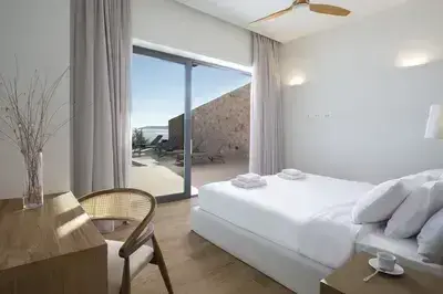 Amber by the sea – Elegant Villa with amazing view and XLarge Infinity Pool