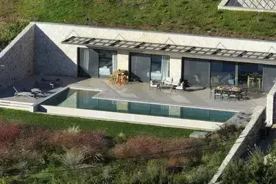 Amber by the sea – Elegant Villa with amazing view and XLarge Infinity Pool