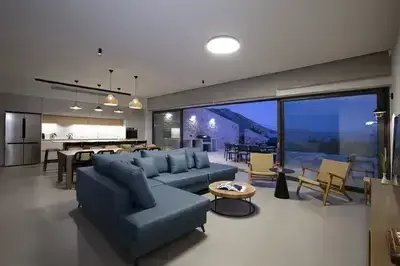 Amber by the sea – Elegant Villa with amazing view and XLarge Infinity Pool