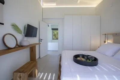 Hyades Villa A – A Serene Luxury Retreat near Agios Nikitas village