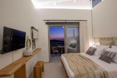 Hyades Villa B – A Premier Luxury Getaway near Kathisma beach