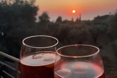 Large accommodation for up to 29 people with stunning sunsets in Kalamitsi