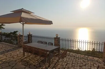 Large accommodation for up to 29 people with stunning sunsets in Kalamitsi