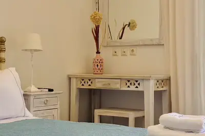 Villa Helios, with breathtaking sea views in Tsoukalades