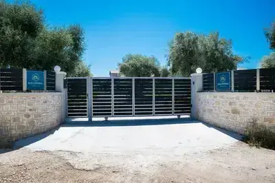 Small Villa Tilemahos with Private Pool near Ai Giannis Beach