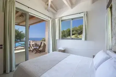 Villa Mirtes with breathtaking sea view,close to Porto Katsiki and Egremni 