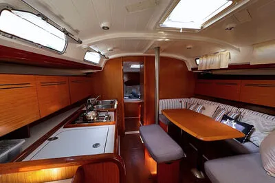 Beneteau 43 "Roualeyn" sailing boat