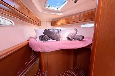 Bavaria 40 "Bunny Girl" 