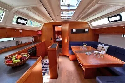 Bavaria 46 "WHISKEY FOXTROT"