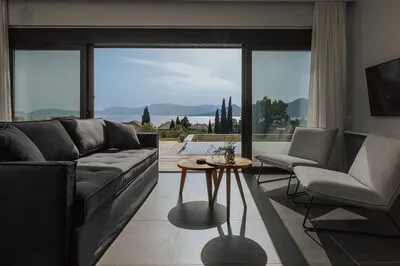 Villa Pelagia offering breathtaking views of the bay of Paleros