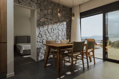 Villa Pelagia offering breathtaking views of the bay of Paleros