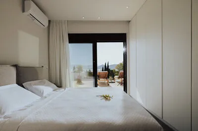 Villa Pelagia offering breathtaking views of the bay of Paleros