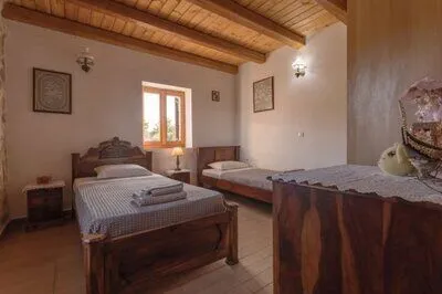 Spacious Family Villa with Pool & Sea Views