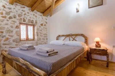 Spacious Family Villa with Pool & Sea Views