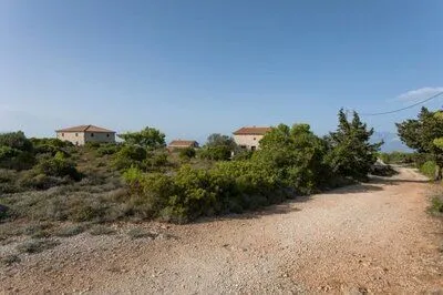 Spacious 3-Bedroom Villa with Private Pool close to Navagio