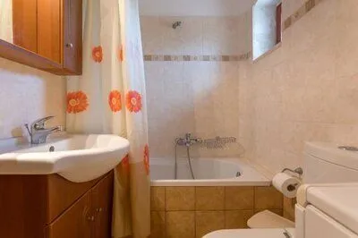 Spacious 3-Bedroom Villa with Private Pool close to Navagio