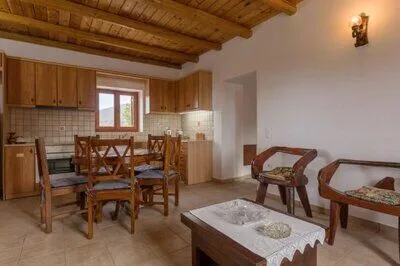 Spacious 3-Bedroom Villa with Private Pool close to Navagio