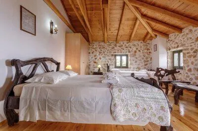 Sea-View 3-Bedroom Villa near Navagio