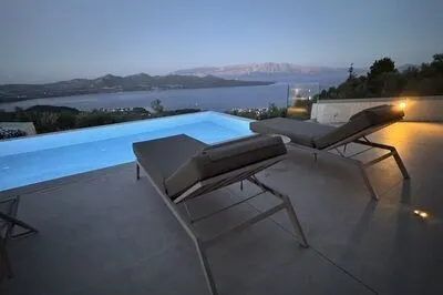 The View Villa Nikiana second photo of the rental