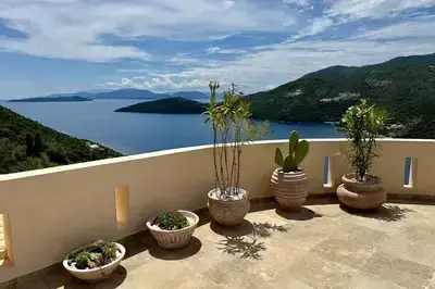 Luxury villa with breathtaking views 5min from the beach