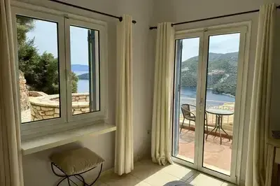 Luxury villa with breathtaking views 5min from the beach