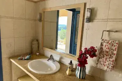 Luxury villa with breathtaking views 5min from the beach