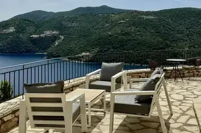 Luxury villa with breathtaking views 5min from the beach