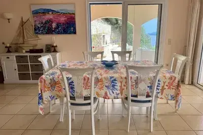 Luxury villa with breathtaking views 5min from the beach