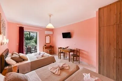 Sunrise studios, near Nidri, 150m from the sea
