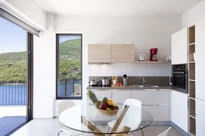 Villa Kalamos - Elegant Villa With Direct Sea Access