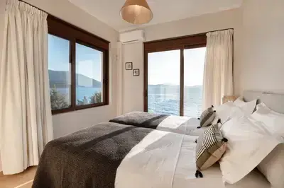 Seafront Karavi Villa - 270 degrees view & private sea access