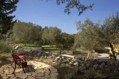 Villa Borsa: Secluded Retreat with Sea Views, Gym and near famous beaches