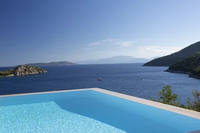 Villa Kalamos - Elegant Villa With Direct Sea Access