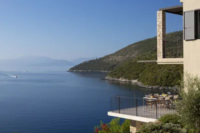 Villa Kalamos - Elegant Villa With Direct Sea Access