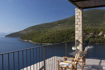 Villa Kalamos - Elegant Villa With Direct Sea Access