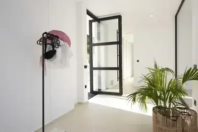 Relaxing Luxury Villa in Nydri with Modern Comfort