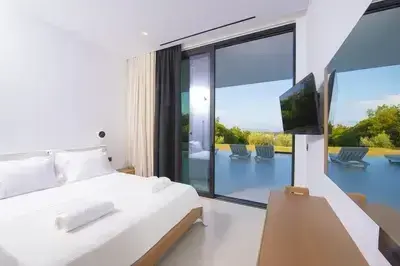 Relaxing Luxury Villa in Nydri with Modern Comfort