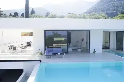 Relaxing Luxury Villa in Nydri with Modern Comfort