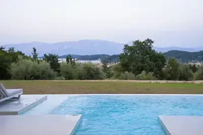 Relaxing Luxury Villa in Nydri with Modern Comfort
