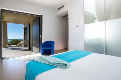 Villa Kastos - Stylish Seaside Villa with Private Sea Access